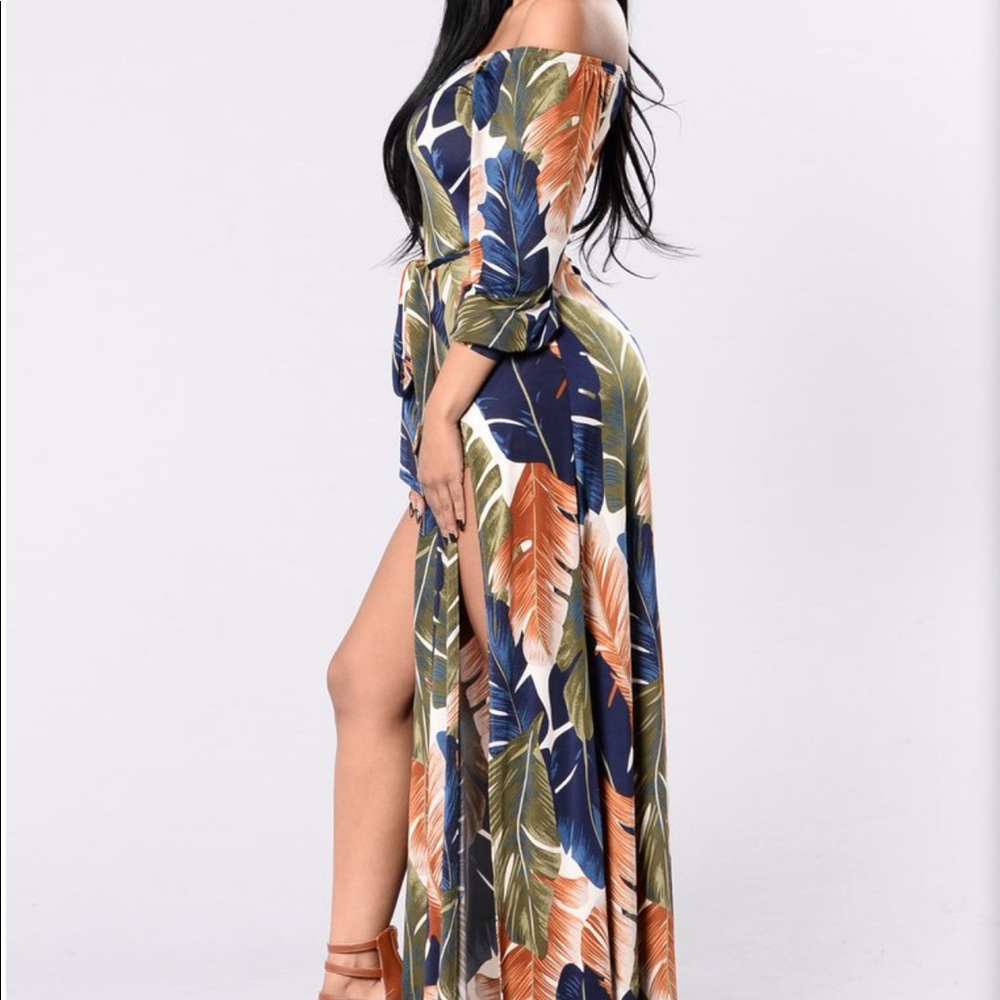 Fashion Nova Multicolor Leaf Print Maxi Dress